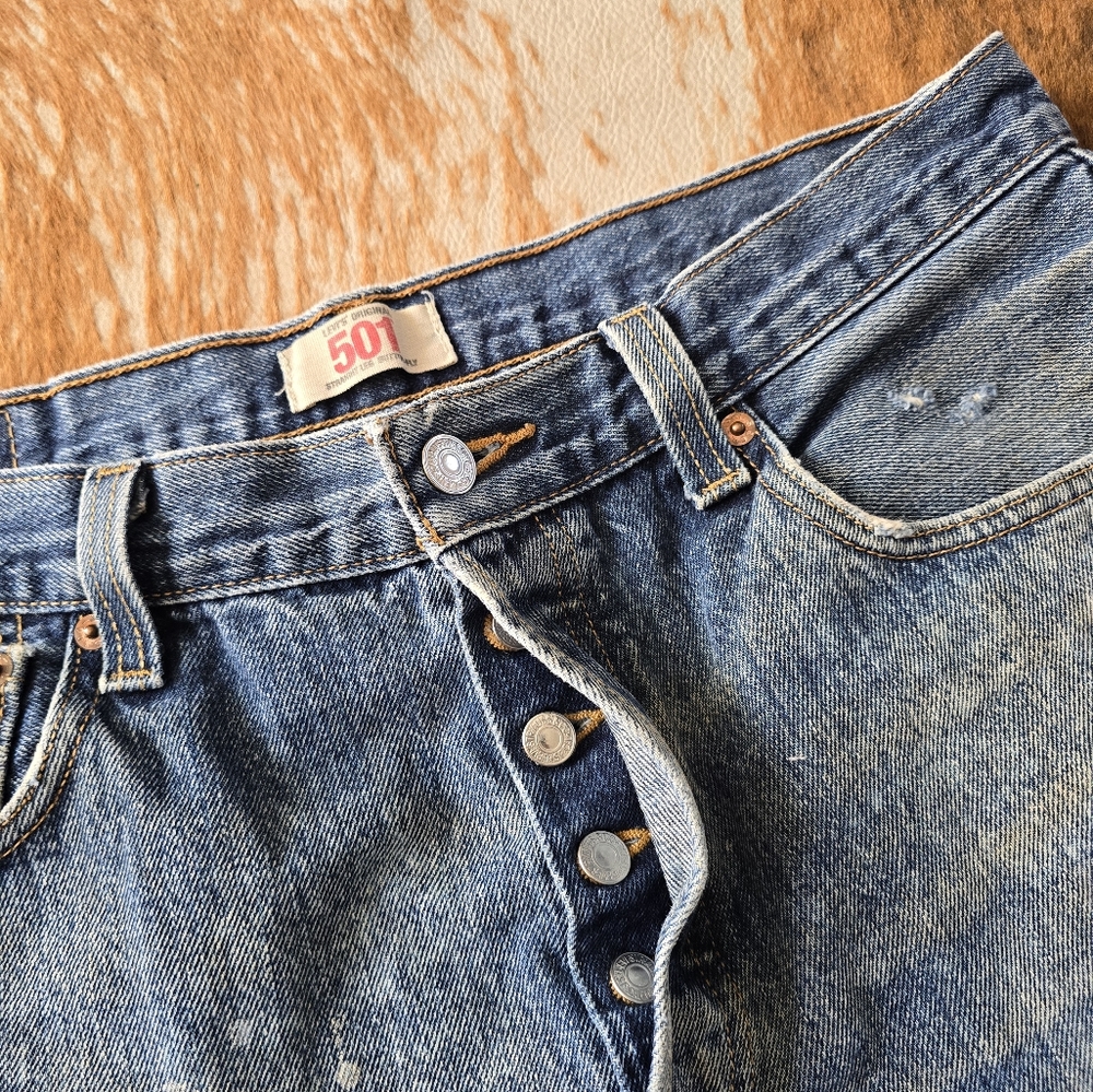 Levi's Blue Distressed Jean Shorts - Picture 3 of 6